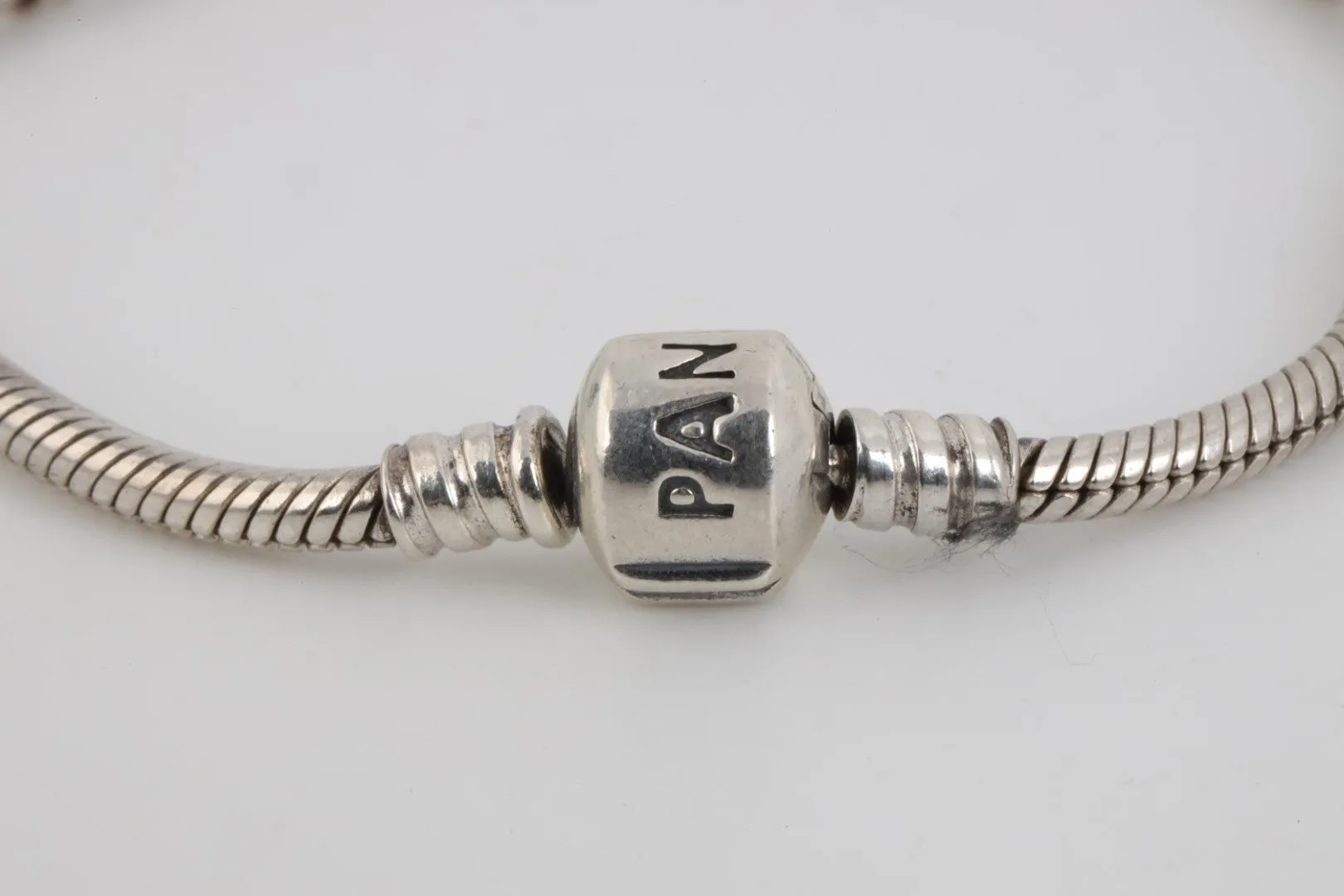 7.5" Pandora 925 Silver Bracelet (14.53g.)